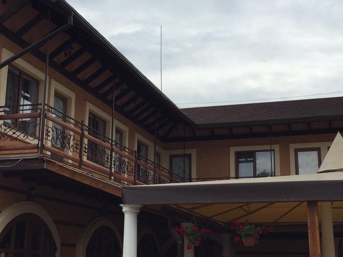 Minihotel Zolotoe Runo Ploskoye Exterior foto